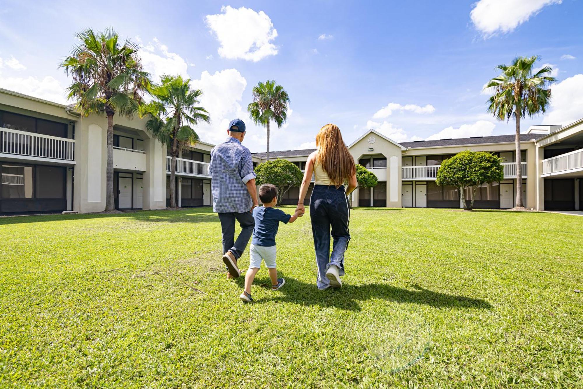 Hotel Room Near Disney 4 People Kissimmee Bagian luar foto